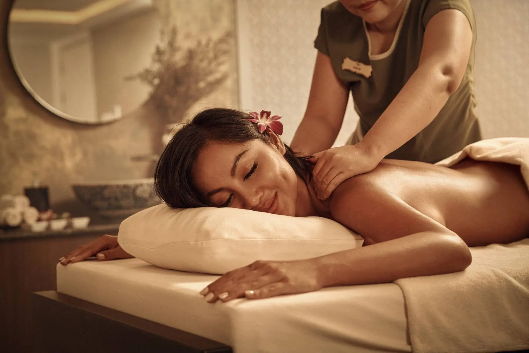 what is a traditional thai massage